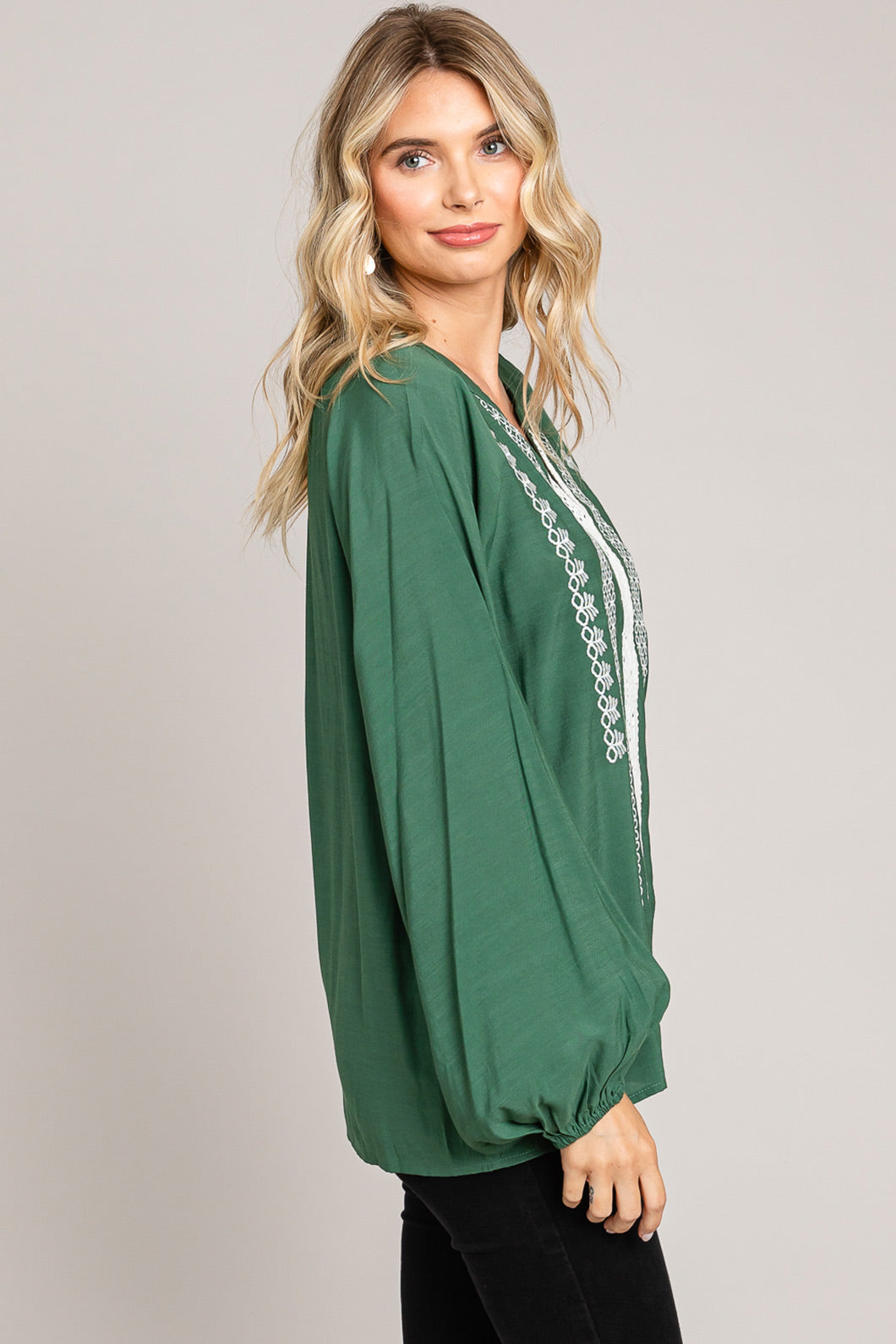 Embroidery Detailed Front Pullover Top